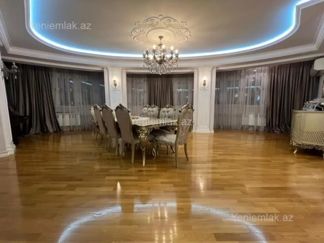 Satılır 4 otaqlı yeni tikili 210 m²