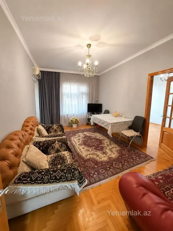 Satılır 5 otaqlı yeni tikili 125 m²