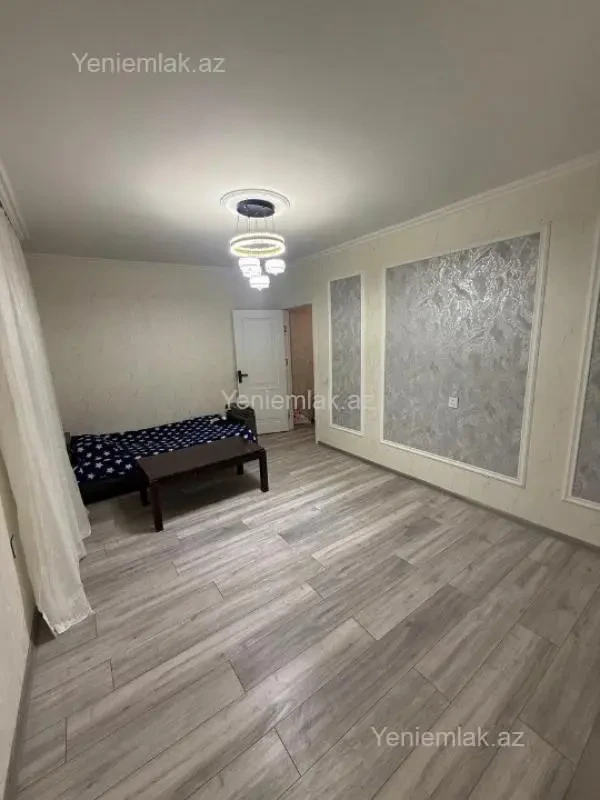 Satılır 2 otaqlı köhnə tikili 40 m²