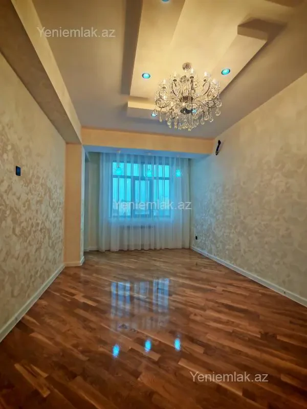 Satılır 3 otaqlı yeni tikili 100 m²