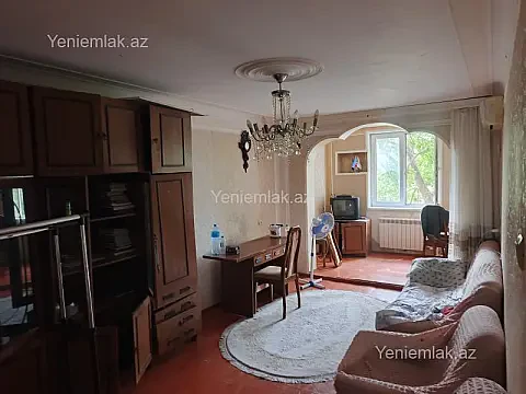 Satılır 2 otaqlı köhnə tikili 50 m² — Sumqayıt, 5-ci mikrorayon 2 otaq 50.00 m²