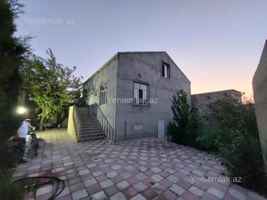 Satılır 4 otaqlı həyət evi 170 m²
