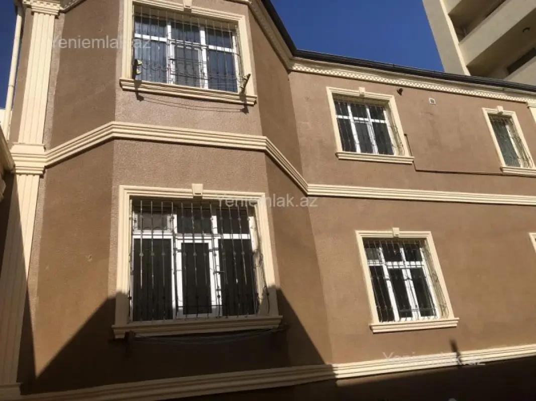 Satılır 3 otaqlı yeni tikili 120 m²
