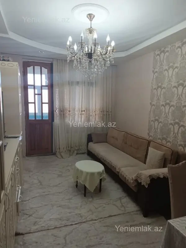 Satılır 3 otaqlı köhnə tikili 72 m²