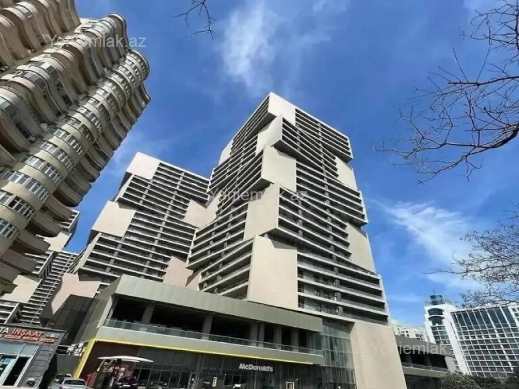 Satılır 3 otaqlı yeni tikili 148 m²