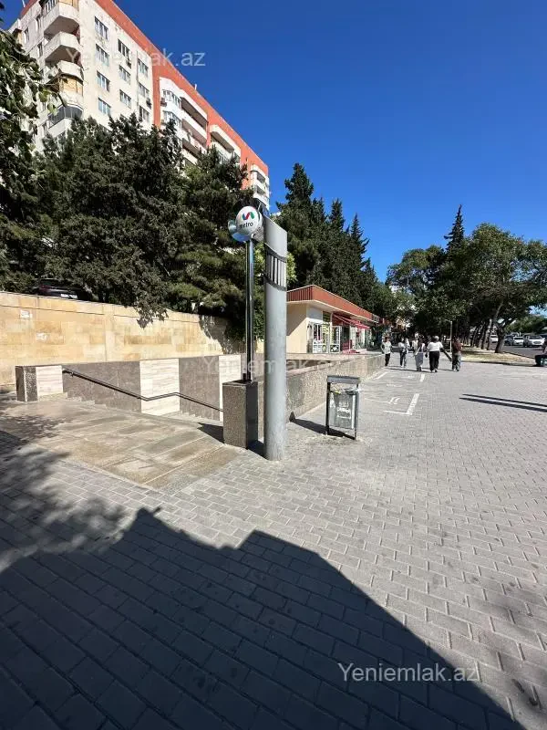 Satılır 3 otaqlı köhnə tikili 80 m²