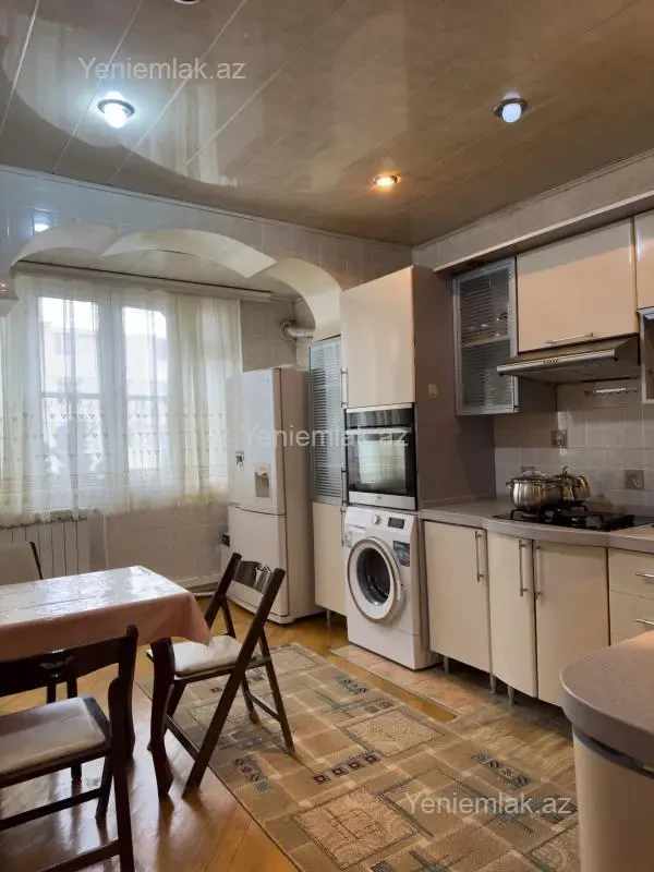 Satılır 3 otaqlı köhnə tikili 63 m²