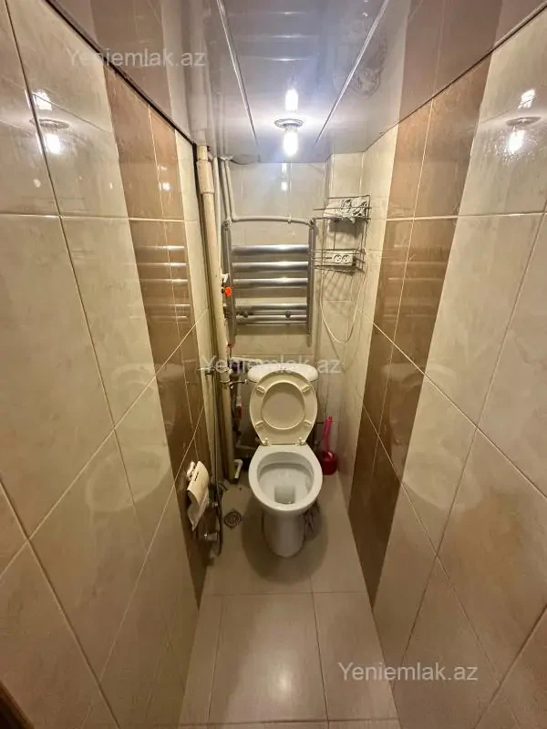 Satılır 2 otaqlı köhnə tikili 65 m²