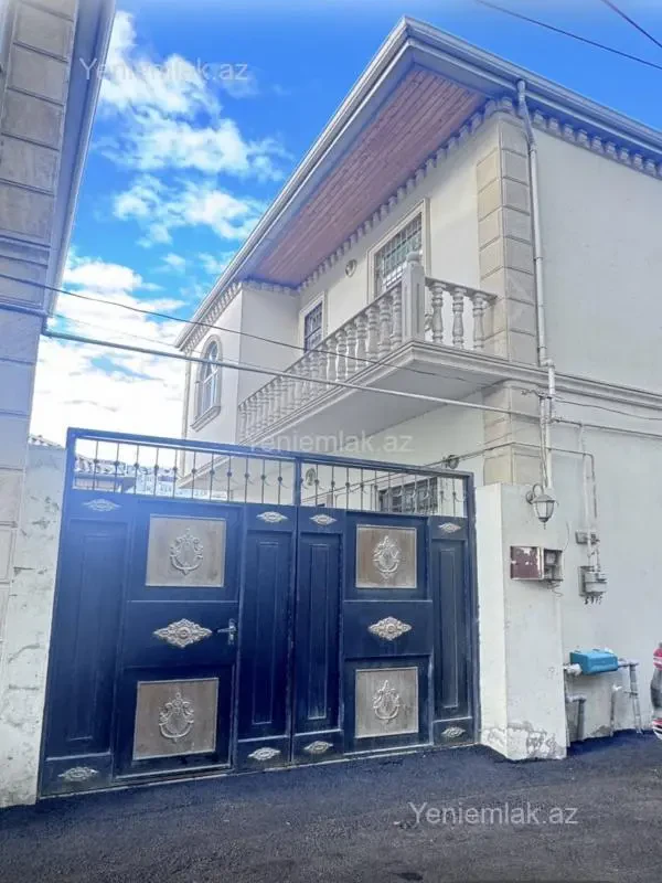Satılır 4 otaqlı həyət evi 140 m²