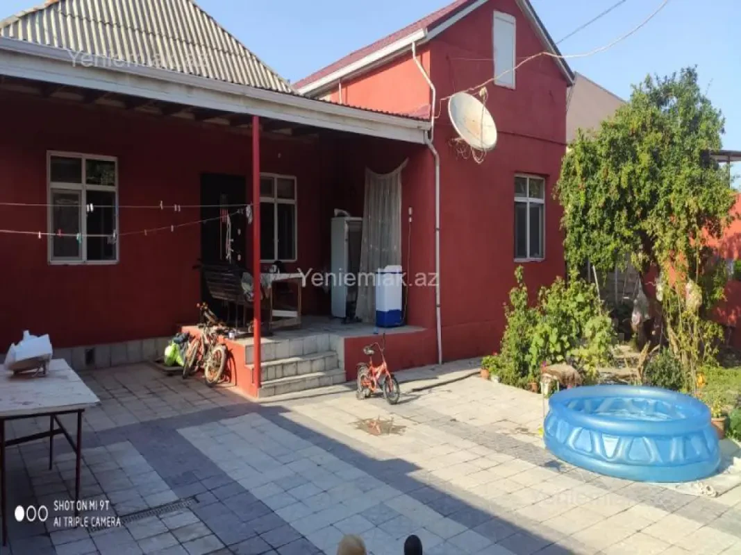 Satılır 4 otaqlı həyət evi 145 m²