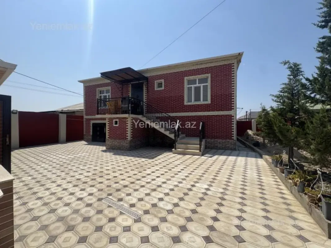 Satılır 5 otaqlı həyət evi 155 m²