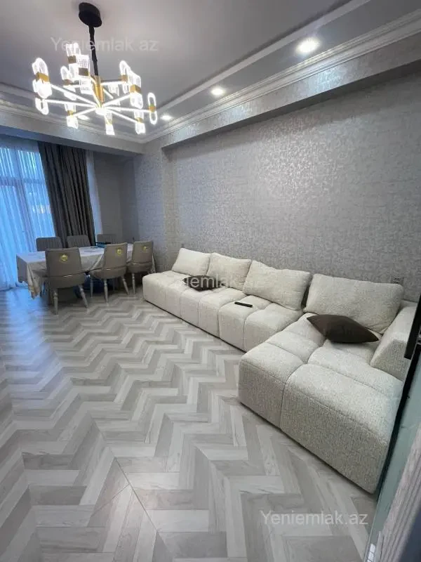 Satılır 3 otaqlı yeni tikili 100 m²