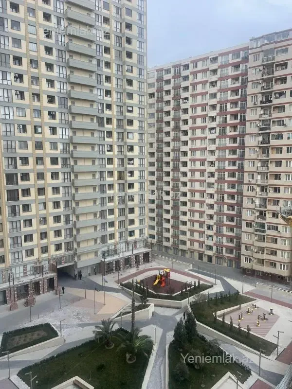 Satılır 3 otaqlı yeni tikili 75 m²