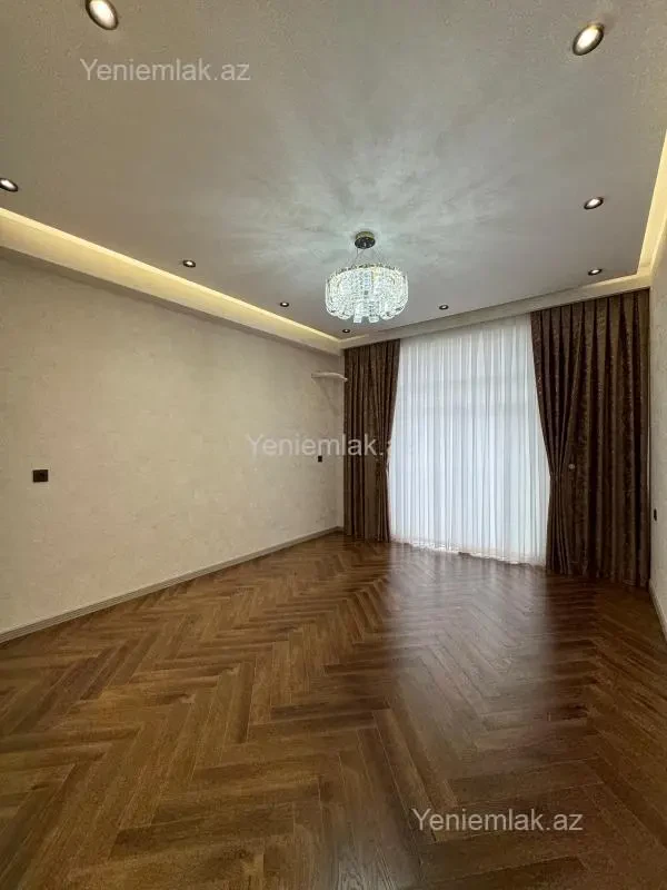 Satılır 2 otaqlı yeni tikili 80 m²