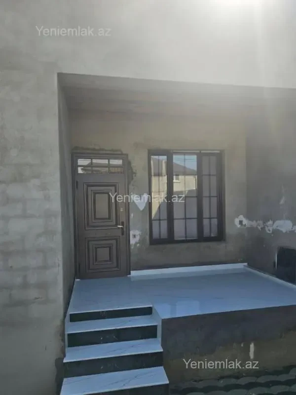Satılır 3 otaqlı həyət evi 113 m²