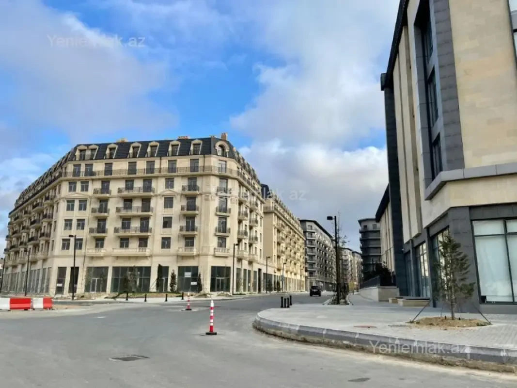 Satılır 3 otaqlı yeni tikili 138.5 m²