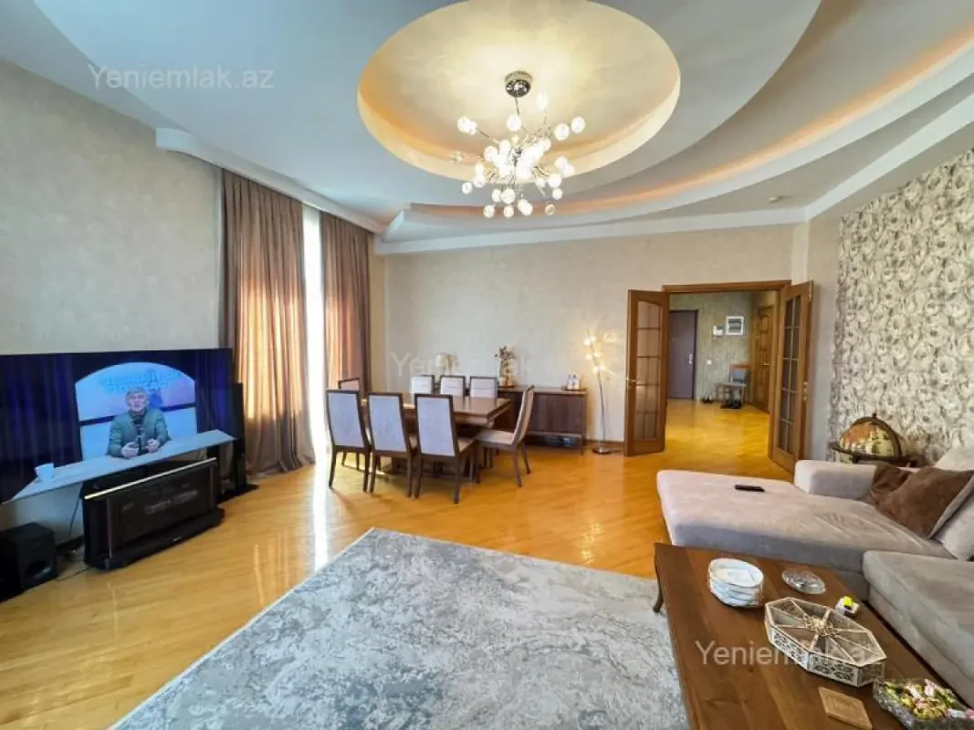 Satılır 3 otaqlı yeni tikili 175 m²