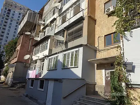Satılır 3 otaqlı köhnə tikili 100 m² — Bakı, Yasamal 3 otaq 100.00 m²