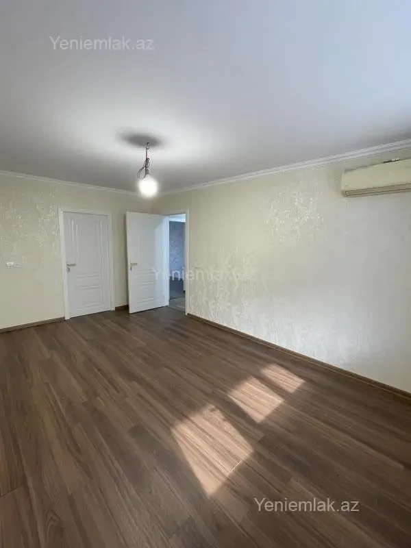Satılır 3 otaqlı köhnə tikili 65 m²