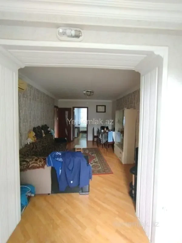 Satılır 2 otaqlı köhnə tikili 50 m²