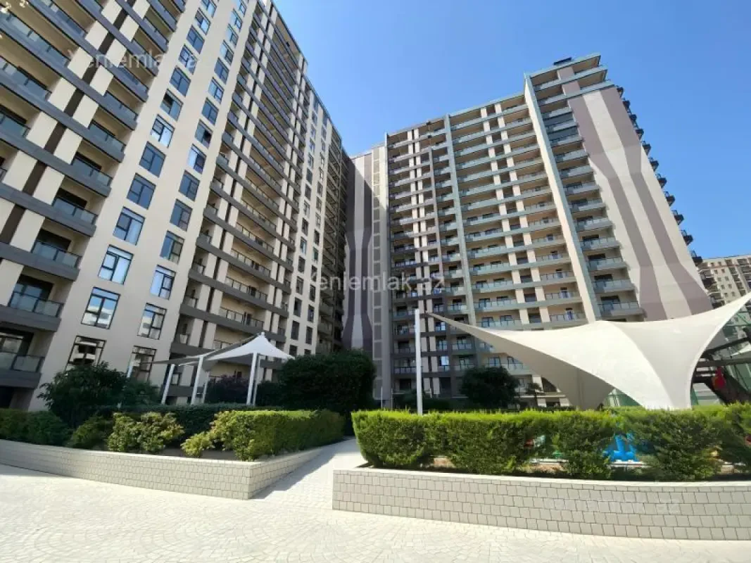 Satılır 3 otaqlı yeni tikili 127 m²