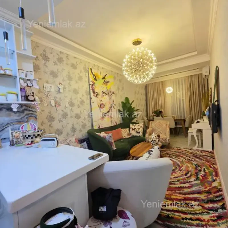 Satılır 2 otaqlı yeni tikili 60 m²