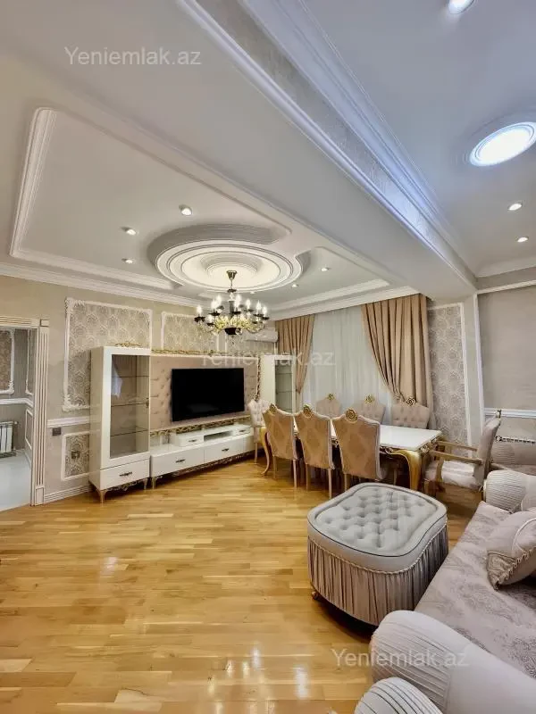 Satılır 4 otaqlı yeni tikili 152 m²