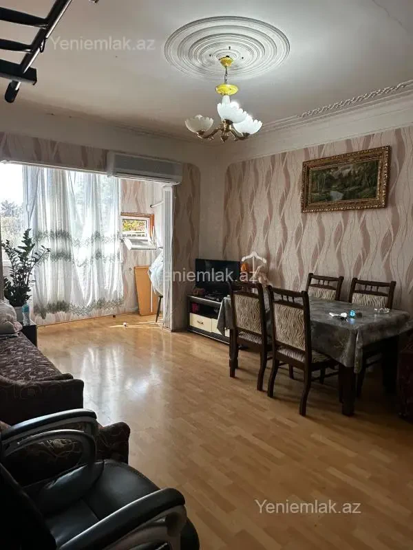 Satılır 3 otaqlı köhnə tikili 65 m²