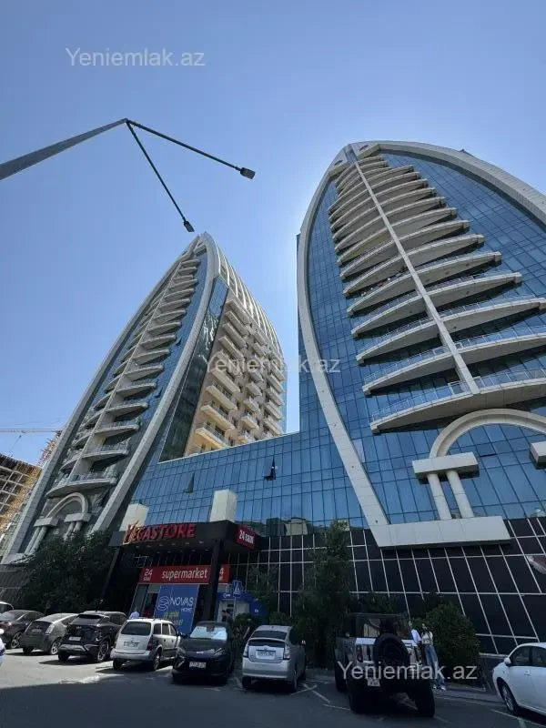 Satılır 3 otaqlı yeni tikili 148 m²