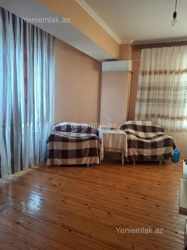Satılır 3 otaqlı yeni tikili 110 m²