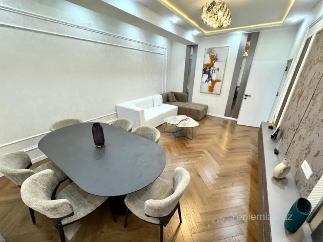 Satılır 2 otaqlı yeni tikili 85 m²