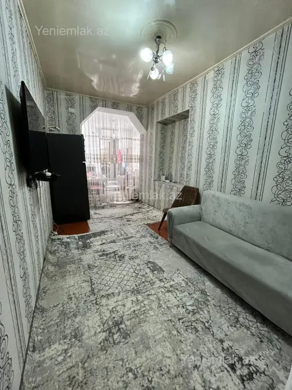 Satılır 1 otaqlı həyət evi 55 m²