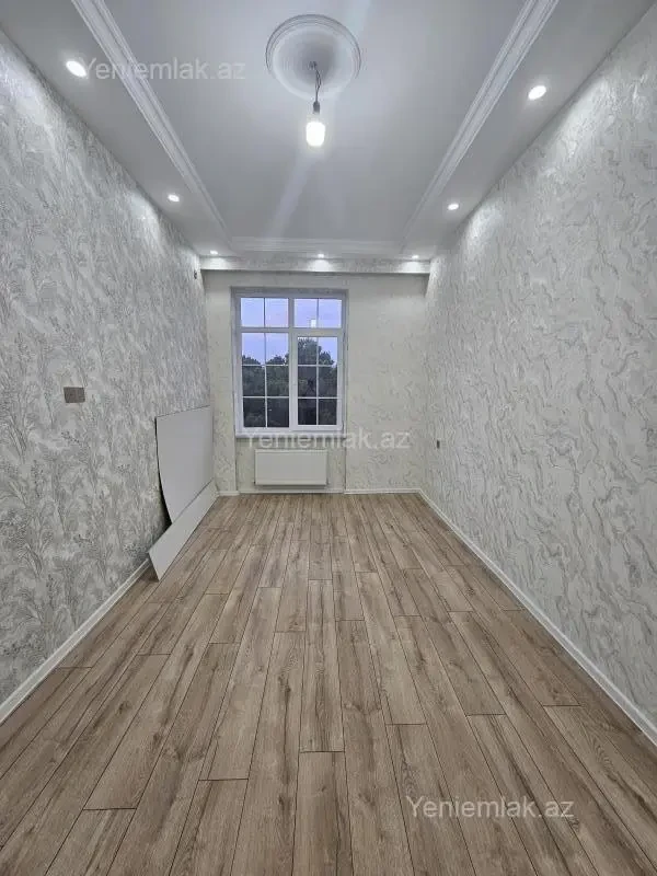 Satılır 2 otaqlı köhnə tikili 56 m²