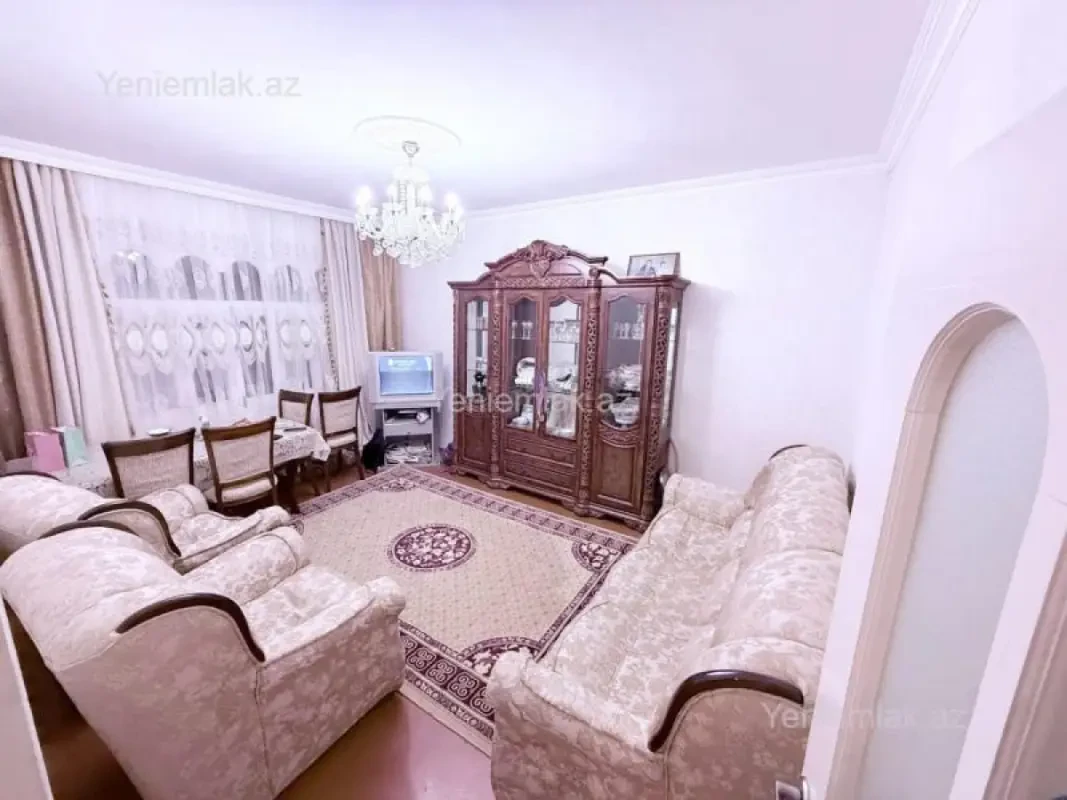 Satılır 3 otaqlı köhnə tikili 80 m²