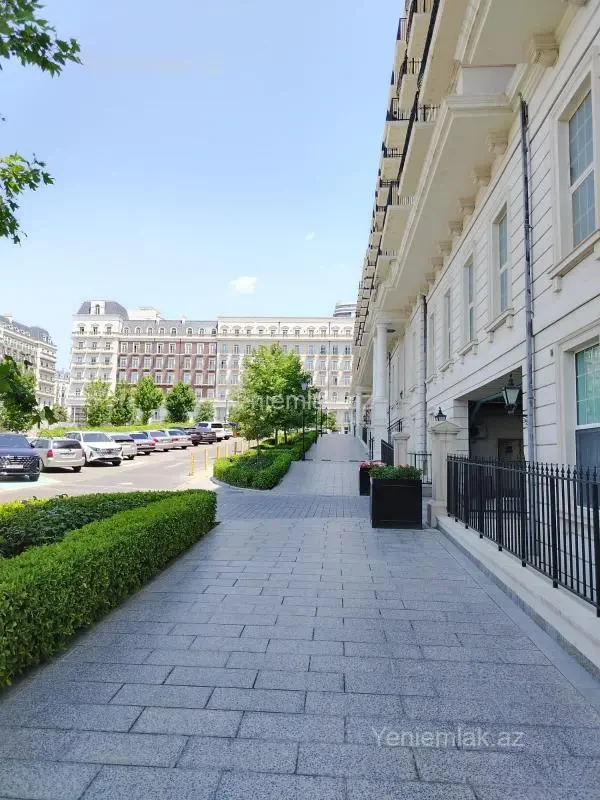 Satılır 2 otaqlı yeni tikili 65 m²