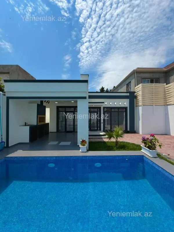 Satılır 4 otaqlı həyət evi 130 m²