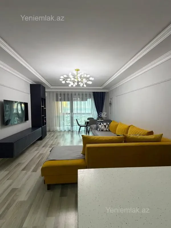 Satılır 3 otaqlı yeni tikili 80 m²
