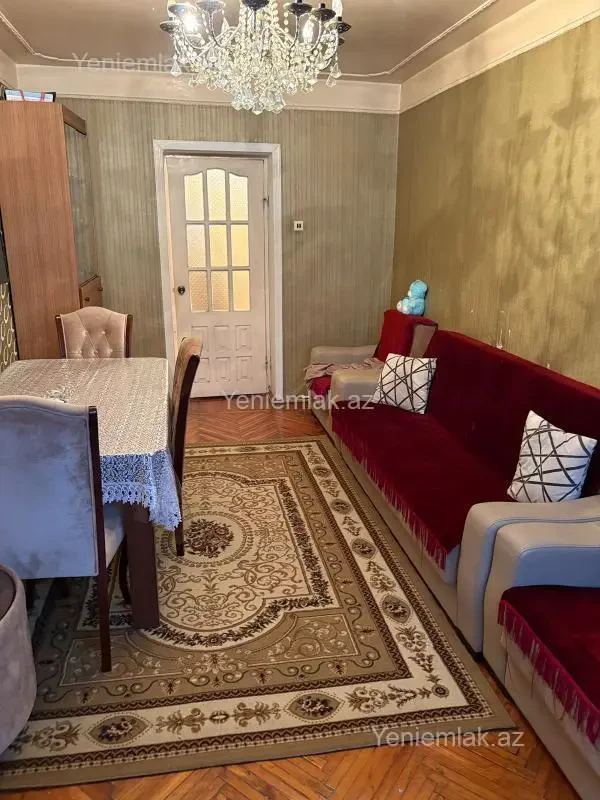 Satılır 3 otaqlı köhnə tikili 75 m²