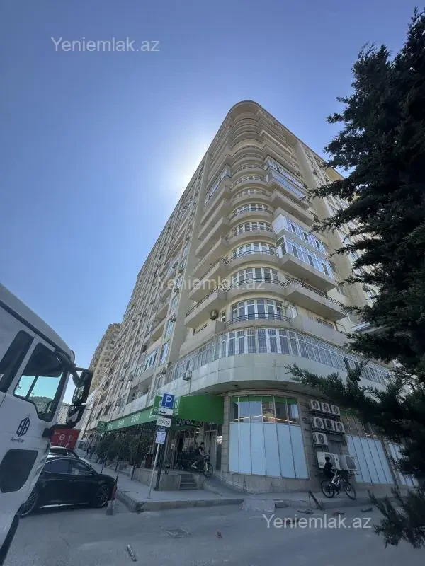 Satılır 3 otaqlı yeni tikili 143 m²