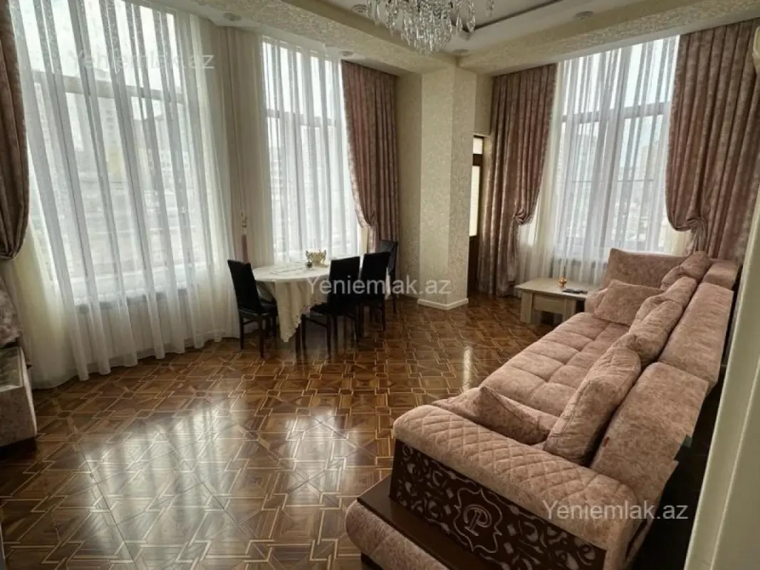 Satılır 2 otaqlı yeni tikili 80 m²