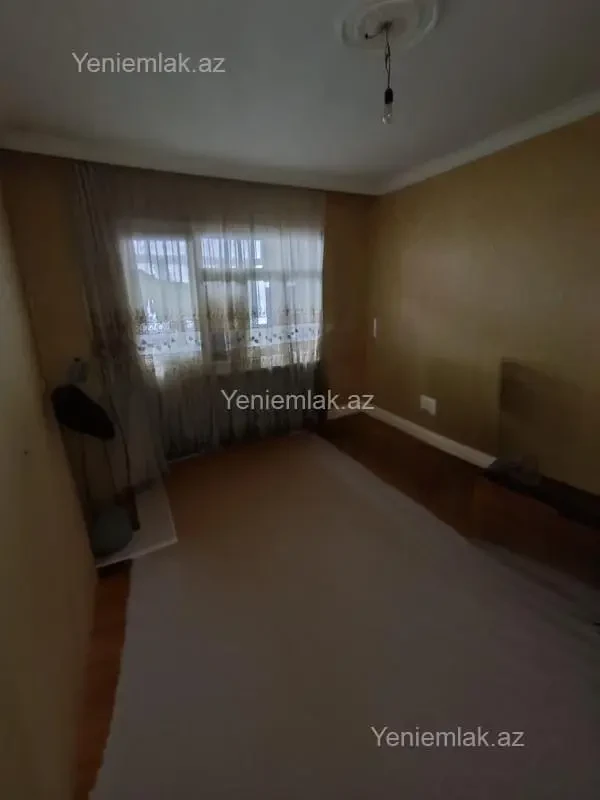 Satılır 3 otaqlı köhnə tikili 73 m²