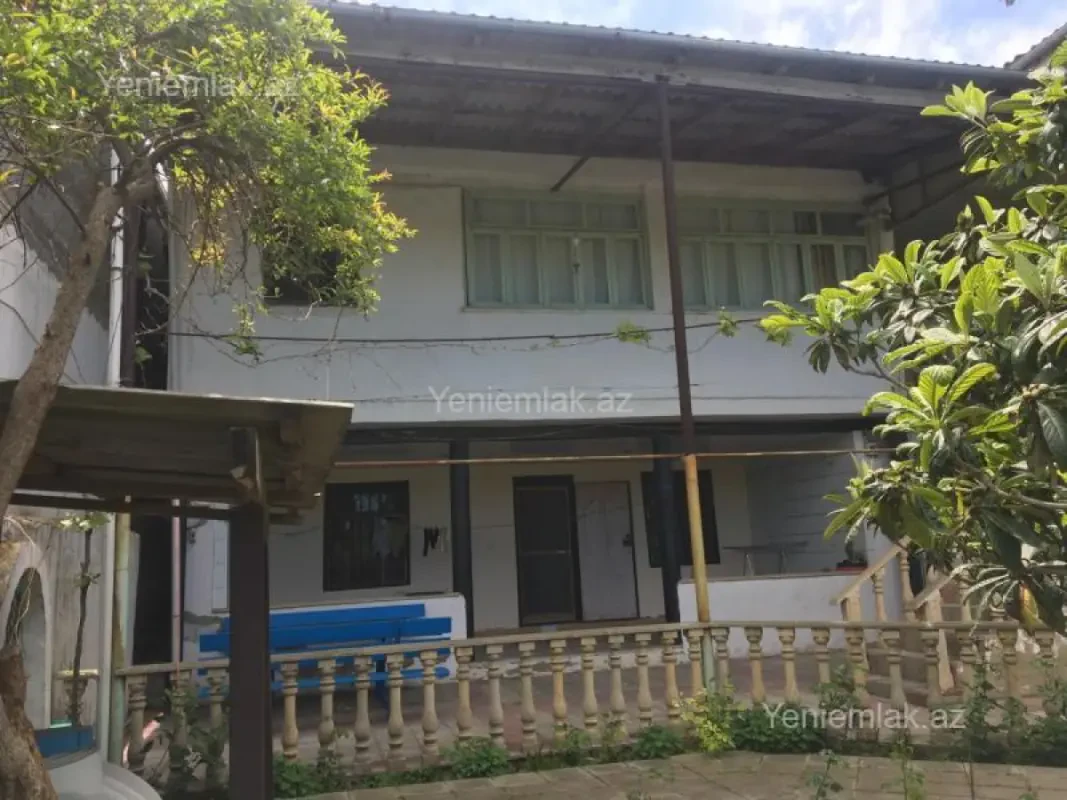 Satılır 5 otaqlı həyət evi 150 m²