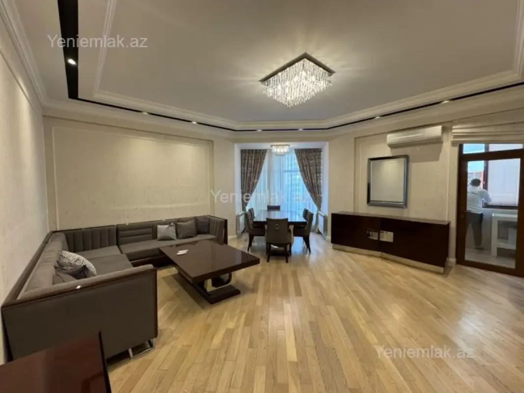 Satılır 2 otaqlı yeni tikili 113 m²