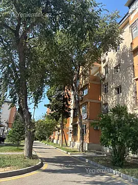 Satılır 3 otaqlı köhnə tikili 80 m² — Bakı, Nizami 3 otaq 80.00 m²