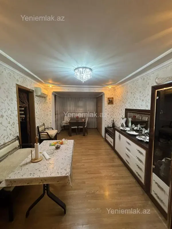 Satılır 3 otaqlı köhnə tikili 70 m²