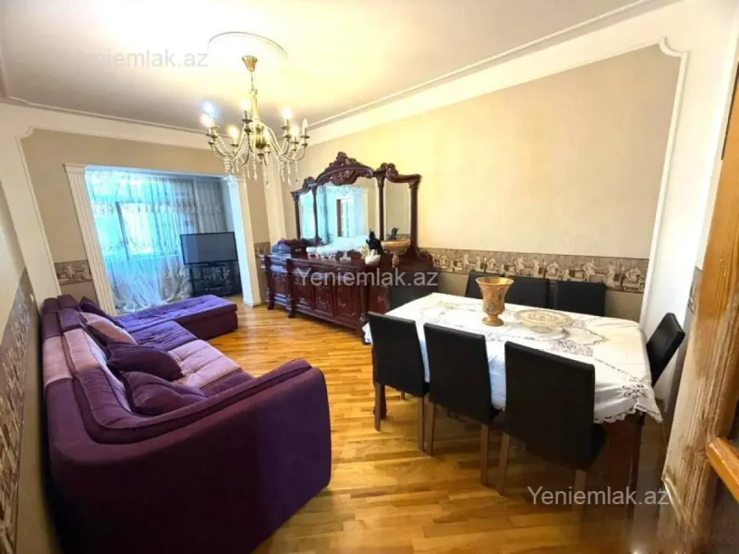 Satılır 4 otaqlı köhnə tikili 110 m²