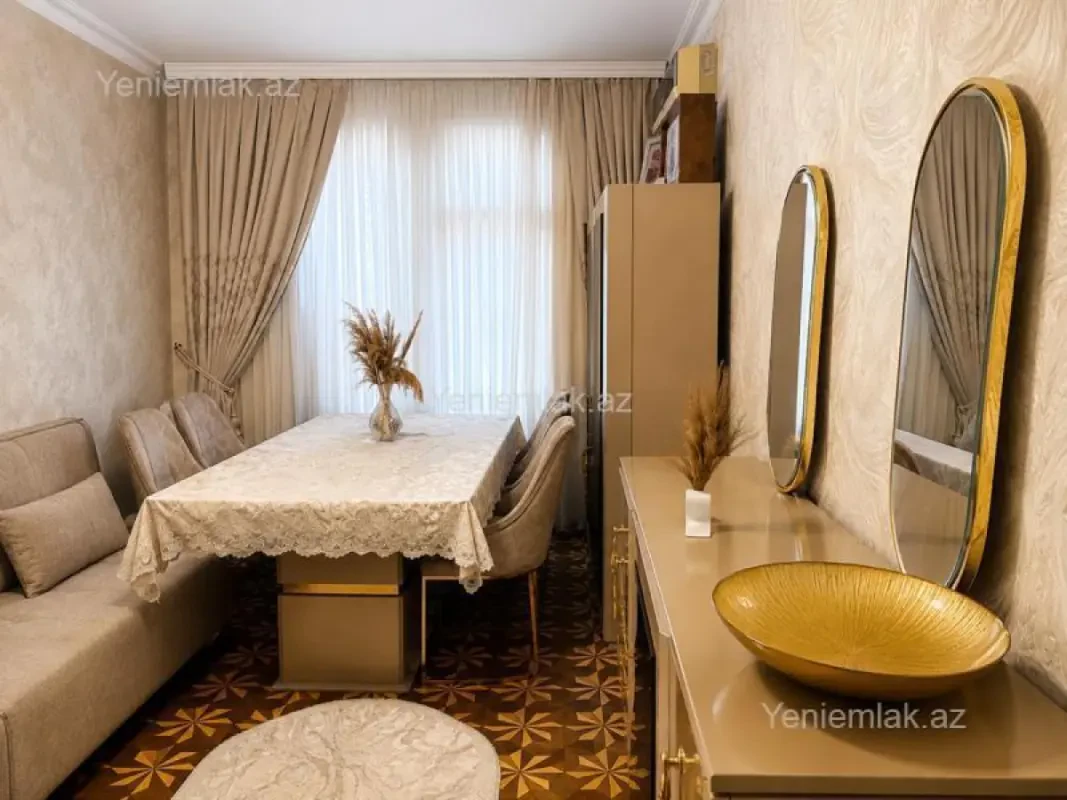 Satılır 3 otaqlı köhnə tikili 90 m²