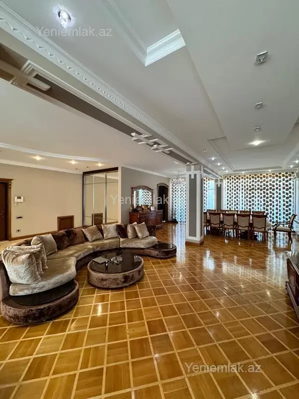 Satılır 6 otaqlı yeni tikili 560 m²