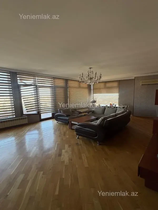 Satılır 3 otaqlı yeni tikili 137 m²