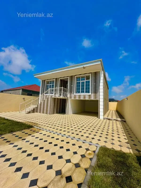 Satılır 4 otaqlı həyət evi 220 m²